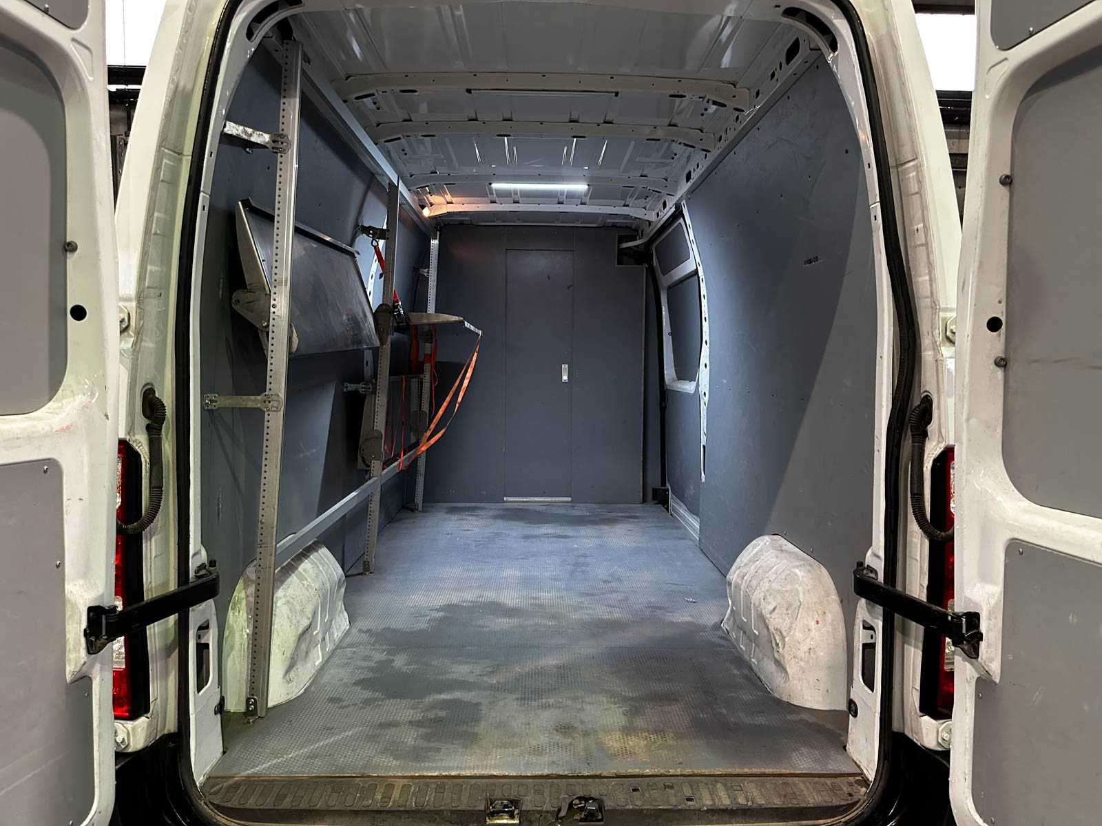 Renault Master T35 2.3dCi L3H2 W.E. 135pk 2024 (Origineel-NL + 1e eigenaar), V-22-HBV