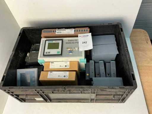 Batch of Siemens industrial automation components