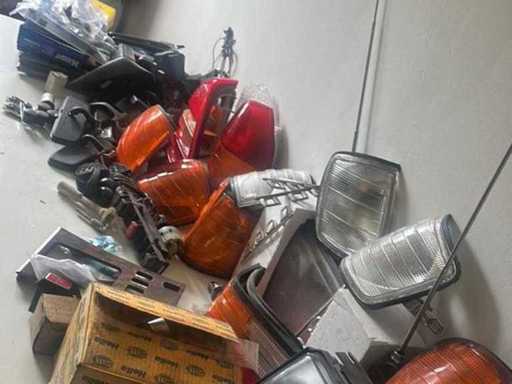 Verschiedene Mercedes-Benz-Teile (W124 / W126 / W201 / W202)