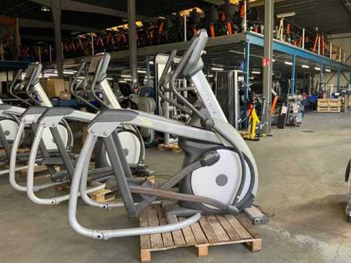Matrix E7xe Elliptical Crosstrainer