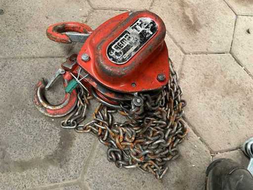 Ridicoare cu lanț Remo