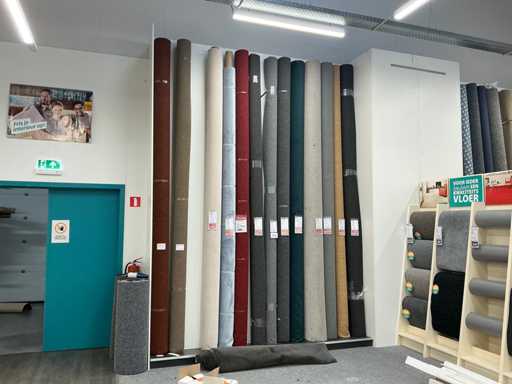 Batch of carpet rolls