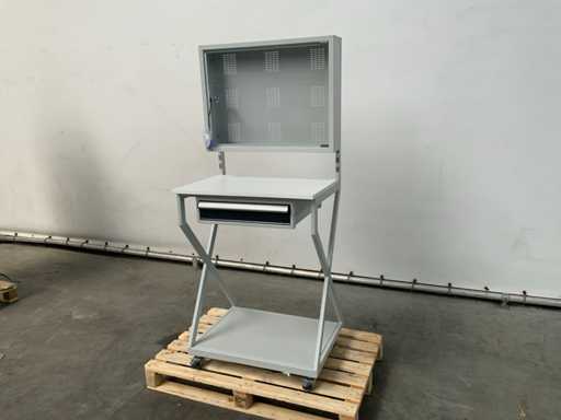 Laboratorio di Armadietti per Computer Povag