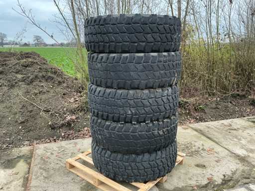 Good Year Tyre, Wheel and Rim