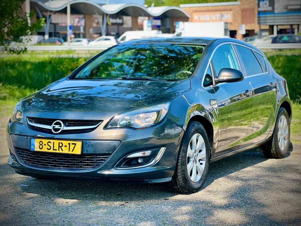 Opel Astra 1.4 Business Plus, 8-SLR-17