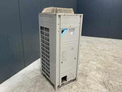 2014 Daikin ERQ125A7W1B Chiller