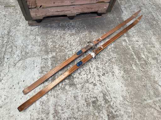 Norwegian wooden skis