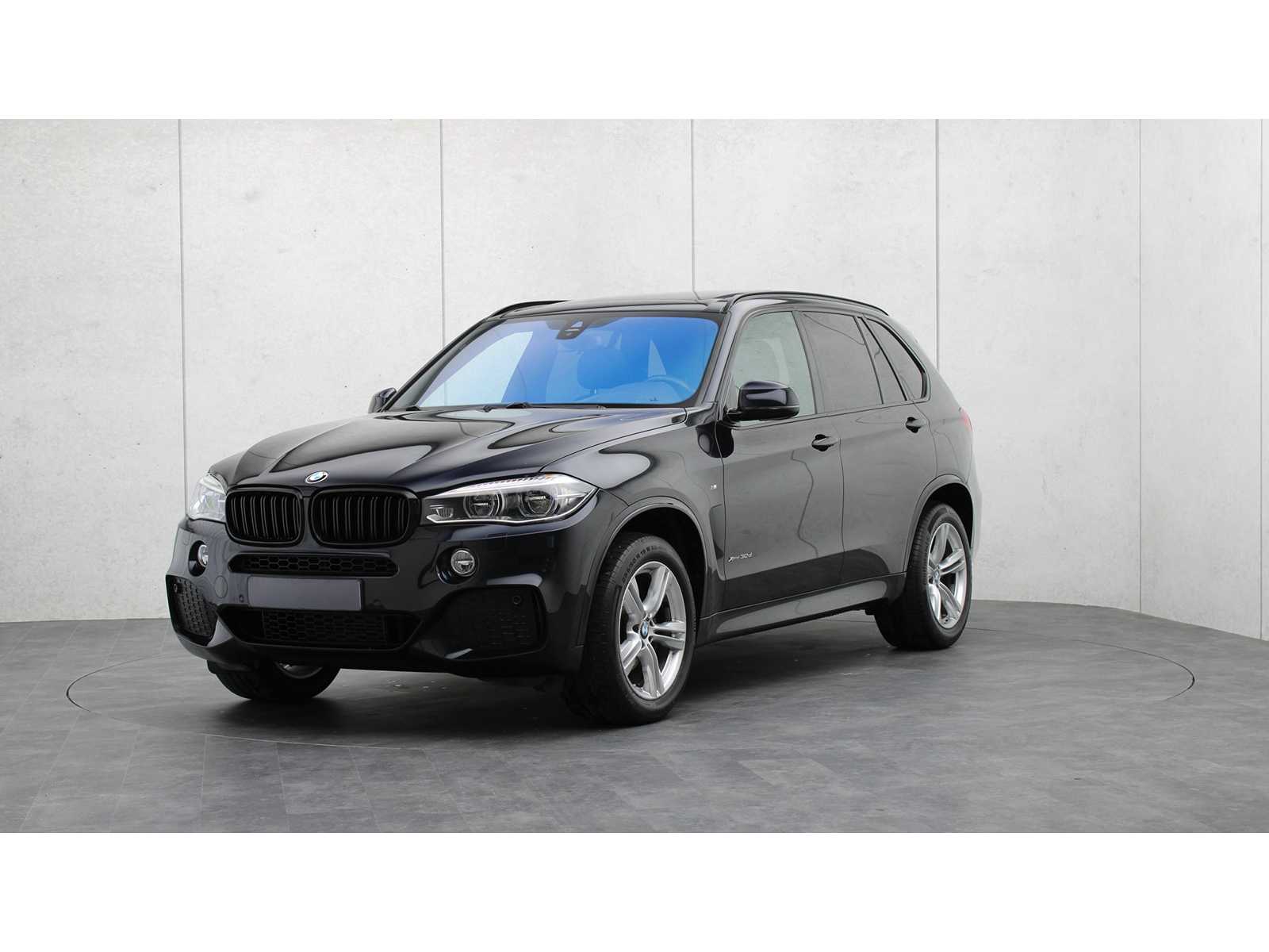 BMW – 2017 – X5 – xDrive30d High Exec. – RF-378-L