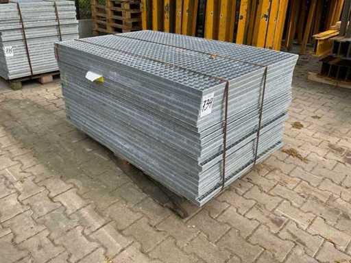Stalowa podłoga z listwami 1400x880mm (21x)