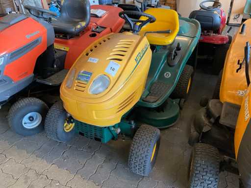 Ma?ini de tuns iarba MTD AE5135