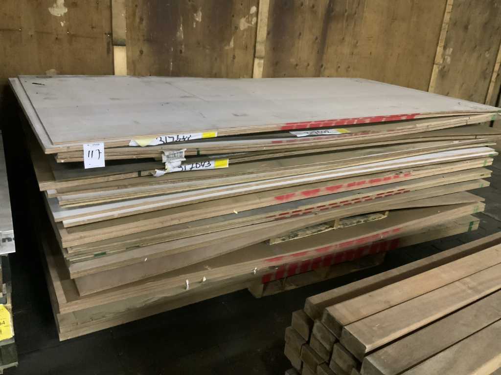 Plywood sheet (29x)