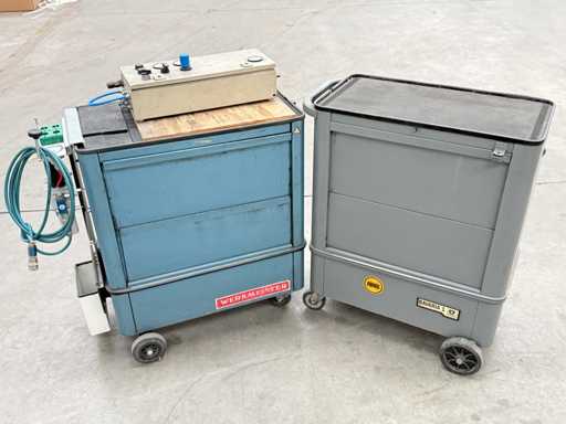   2 Werkstattwagen mit Inhalt