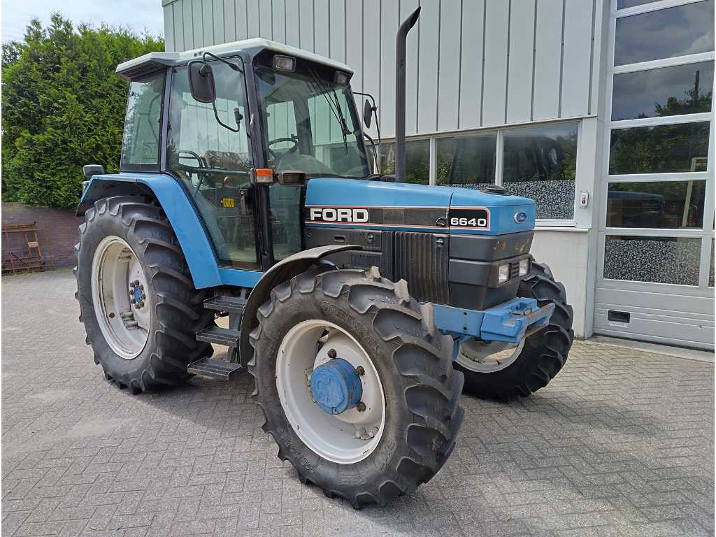 ford - Tractor agricol cu tracțiune integrală - 1992