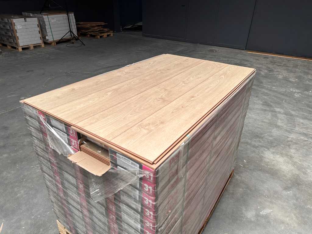 109 m2 Alba laminate - 1290 x 190 x 8 mm