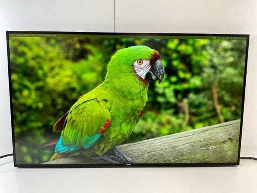 Dell (U3219Q) 32”, 3840x2160 (UHD) IPS Monitor