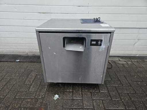 Creative Kitchens – Polisher