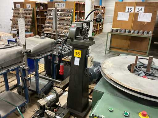 Lizenz Deckel Drill Grinding Machine