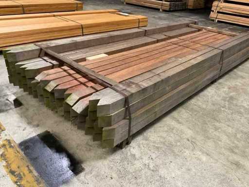Azobe gepunte palen 60x60 mm (50x)