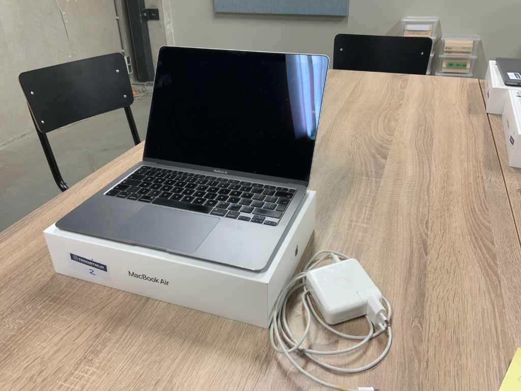 Apple Macbook Air 13” A2179