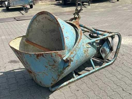2002 Betonowa kostka Tube 500LR