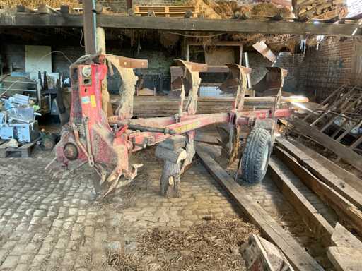 Kverneland - 4-scissors reversible plough - Plough