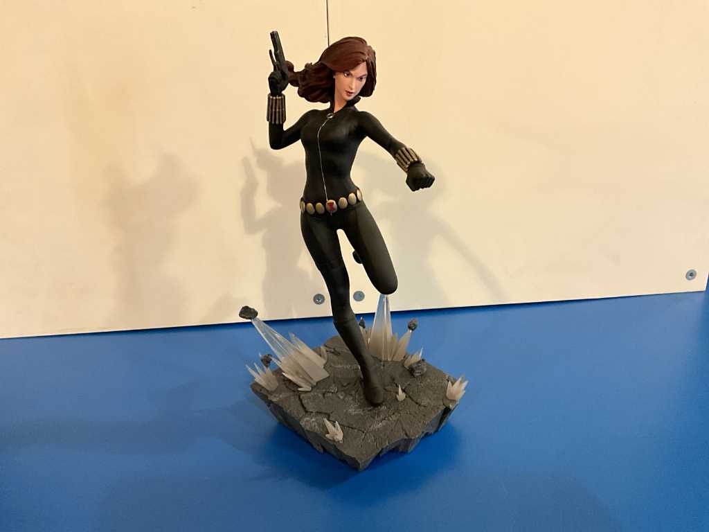 Figurine de collection MARVEL Black Widow - Édition limitée