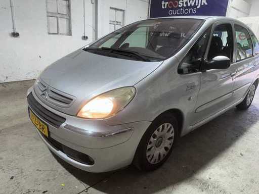 Citroën - Xsara Picasso - 1.6i-16V Prestige LPG- 71-ZJ-BR - 2008