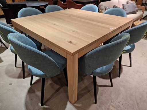 Table intérieure en chêne Oakland, 145 x 145 cm carré avec pieds en bloc