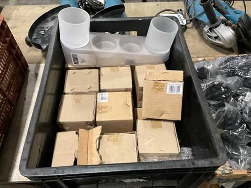 Uchwyty na szczoteczki do zębów szklanej partii