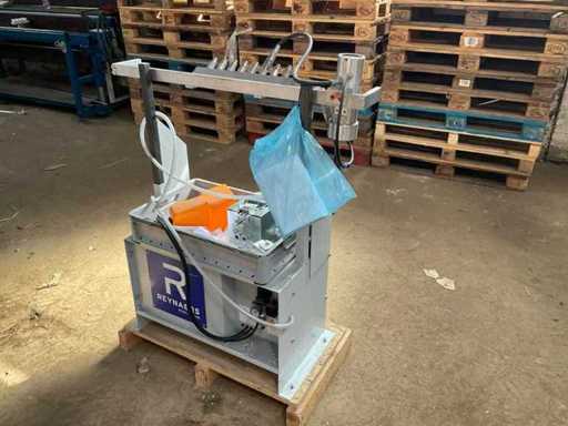 2020 Reynaers Aluminiumprofil-Stanzinstallation mit Stanzeinheit und Werkzeugen