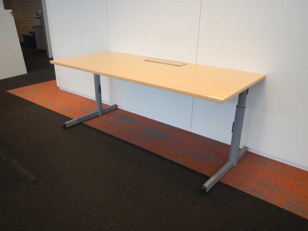 2 x Bureau steelcase