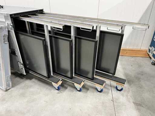 4er Set Iiyama 43" Touchscreens, inkl. Vario-Case