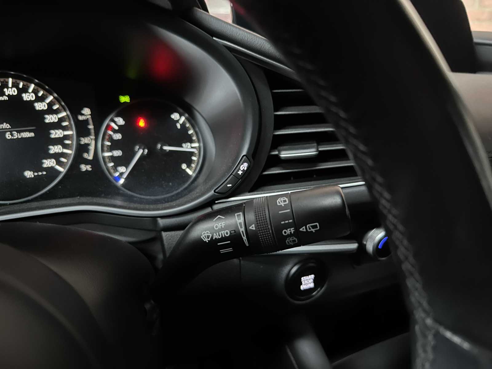 Mazda 3 2.0 SkyActiv-X 180pk 2019 (Origineel-NL + 1e Eigenaar), G-183-SN