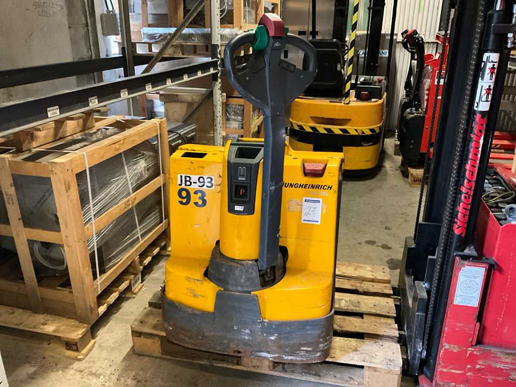 jungheinrich-eje-220-pallet-stacker-troostwijk-auctions