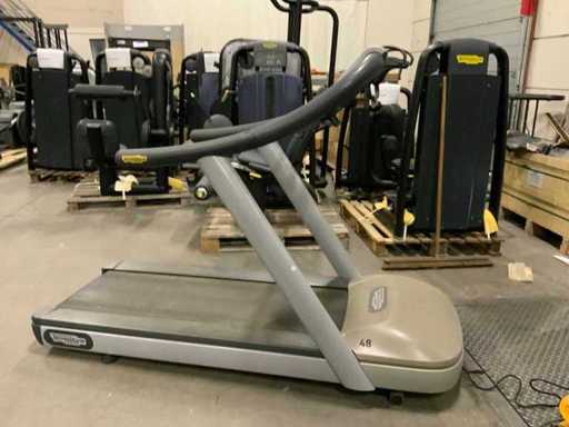 Technogym Jog teraz 500 biegów na torze prowadzącym