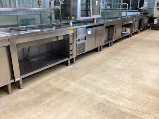 Canteen food distribution counter