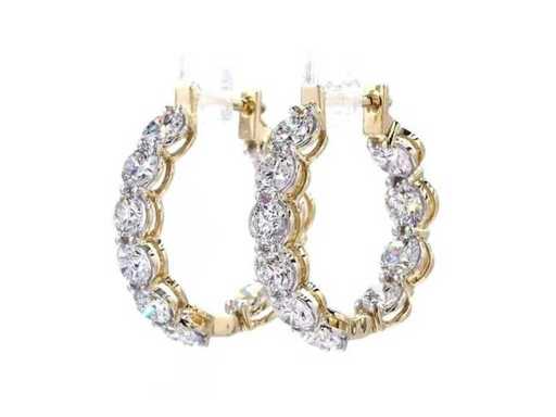 14-Karat-Gelbelgold-Ohrringe mit 5,04 Karat. Diamant