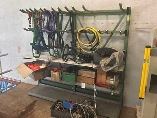 Support/arm and shelf rack