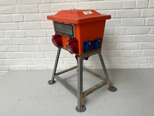 2014 Joncțiune de construcție Jäger Direkt Rondo