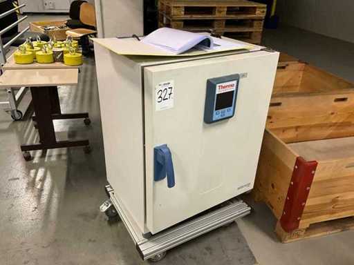 Exhibition stand accessories with lighting