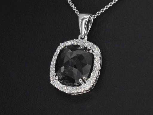 Wisiorek z białego złota z diamentami i czarnym diamentem 4,80 karatu