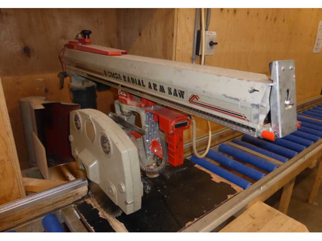 Omga radial shop arm saw