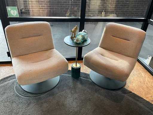 Meble poczekalni - 2 fotele, etykieta 51 + stolik boczny