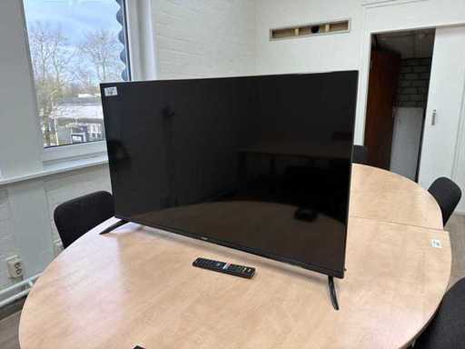 CHiQ U43H7C 43" 4K UHD Smart TV with Dolby Vision