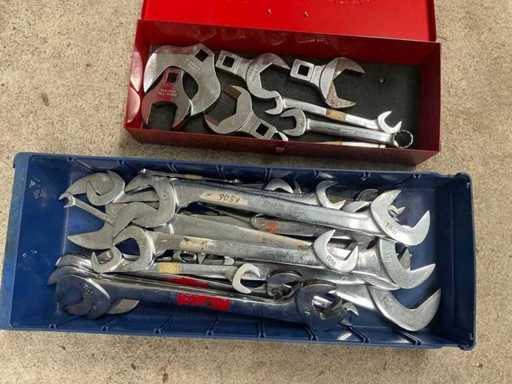 Partij Snap-On handgereedschap “maten