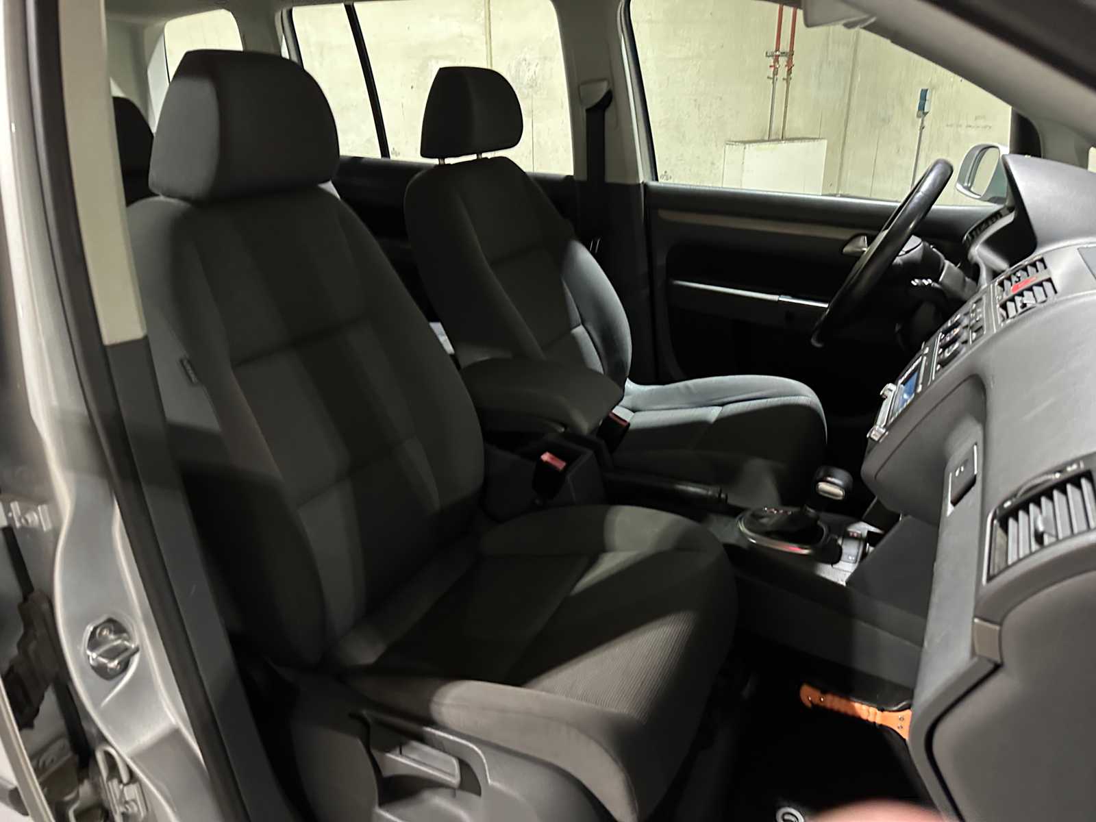 Volkswagen Touran 1.4 TSI Optive DSG 140hp 2007, 59-TR-BR Youngtimer