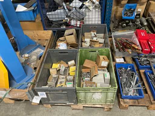 ?uruburi hexagonale în serie