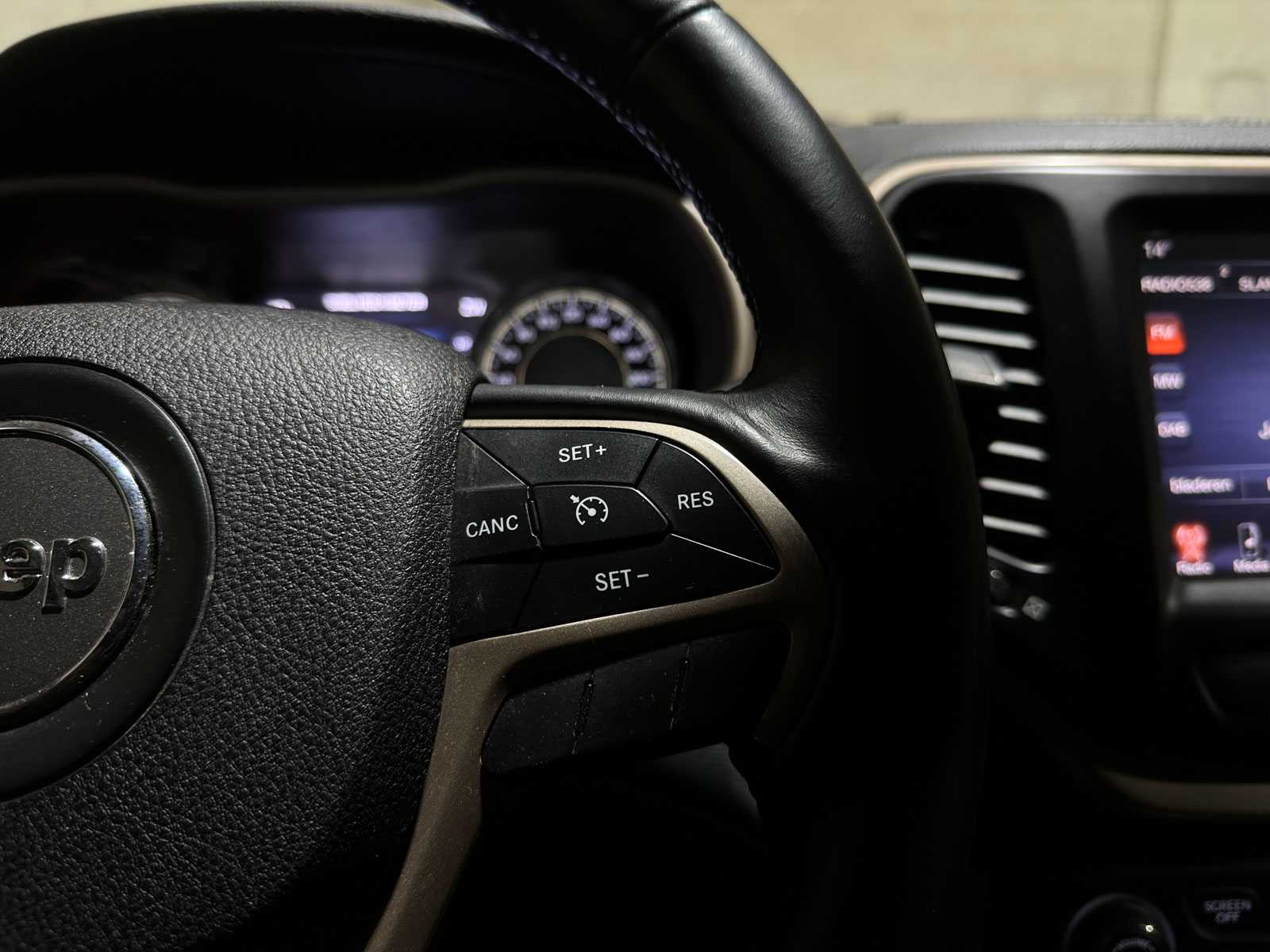 Jeep Cherokee 2.0 MultiJet Limited 4x4 140pk 2015 (Origineel-NL), VS-938-R Bedrijfswagen