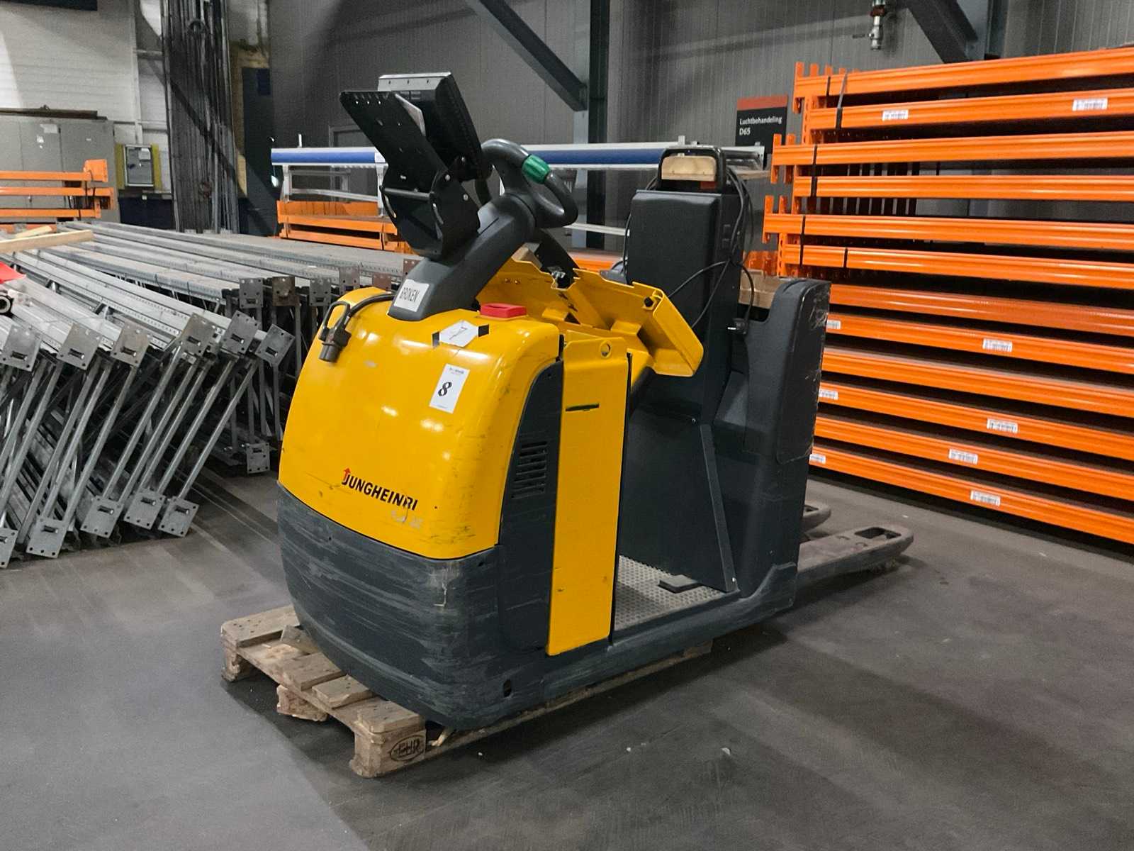 Jungheinrich – EGL22 – Electric pallet truck