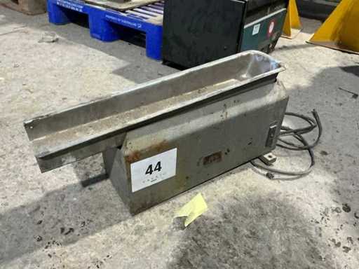 Alimentator vibrant AEG DR 160